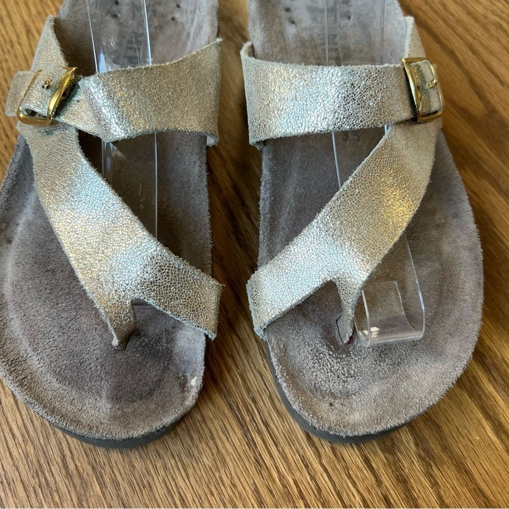 Mephisto Helen Gold Sandals Sz 35 - Picture 4 of 11